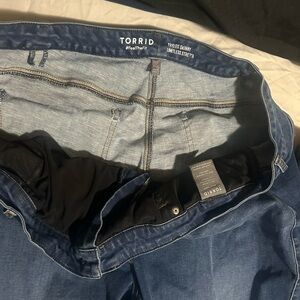Torrid women’s blue jeans